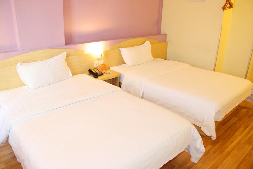7Days Inn Chongqing Nanping Pedestrian Street Exteriör bild